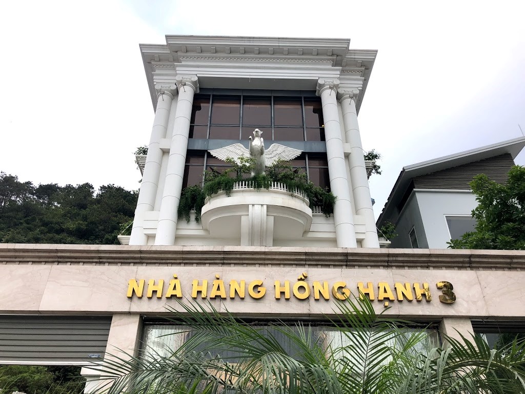 nhà hàng ăn ngon hải sản Hạ Long